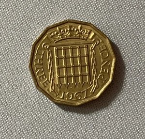 Moneda de 3 peniques Thrupenny de la reina Isabel II 1967 Gran Bretaña del Reino Unido (67 W) - Imagen 1 de 2