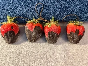 Christmas ornaments set of 4 plastic chocolate dipped strawberries PO4742 - Picture 1 of 5