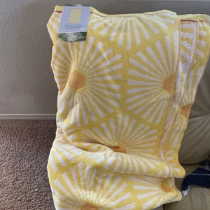 Beach Towel From Costco - Picture 1 of 4