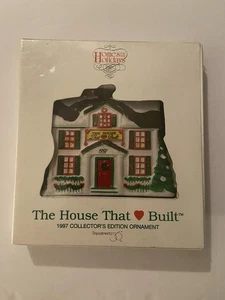 DEPT 56 - 1997 Ronald McDonald House That Love Built Ornament - Sealed NIB - Bild 1 von 2