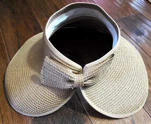 Cappello visiera parasole in paglia beige tesa larga arrotolabile coda di cavallo UVA UVB impacchettabile regolabile - Foto 1 di 8