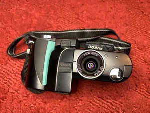 Nikon Coolpix 4500 4.0 MP 1.5" Display Digital Camera Tested Working NO BATTERY - Picture 1 of 15