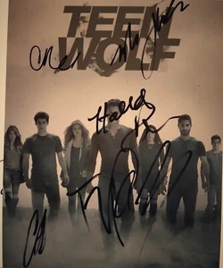 Teen Wolf Cast firmado 8x10 - Imagen 1 de 1