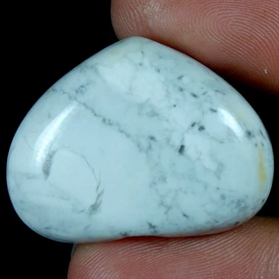 Piedras preciosas sueltas cabujón corazón howlita 100 % natural 58,70 quilates 23 x 31 x 08 mm Foto 1 de 3