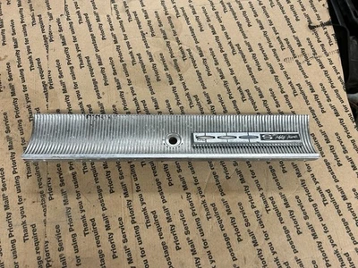 Mercury Marauder S55 1963 guantera emblema de puerta Foto 1 de 4