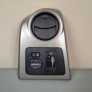 2003-2008 Pontiac Vibe Dash Air Vent W/ Mirror Controls Dimmer Switch OEM - Picture 1 of 7