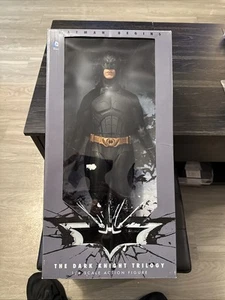 Neca The Dark Knight Trilogy 1/4” Batman Begins New Sealed - Picture 1 of 7