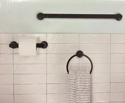 Moen Genta 3 件装浴室配件套件哑光黑色 BH3633BL 24 英寸毛巾条纸盒 — 第 1/2 张图片