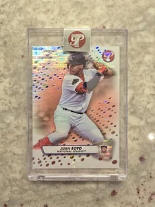 2023 Topps Pristine JUAN SOTO Encased Red Refractor /15 #275 - Picture 1 of 2