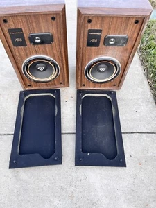2 VINTAGE CERWIN VEGA AT 8 PAIR OF SPEAKERS FOR PARTS NEED RE-FOAMING USA MADE - Picture 1 of 23