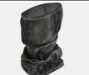 Maschera copri viso Under Armour IsoChill Shorebreak ghetta (grigio pece/nero) nuova con etichette - Foto 1 di 10