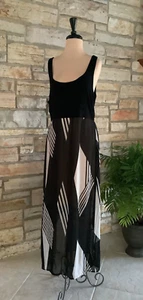 *Marcado* Maxi Vestido de Verano One World Sin Mangas Negro Blanco Geométrico XL - Imagen 1 de 12