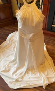 Brautkleid Größe 10 - Demetrios NEU MIT ETIKETT ~ Reg. Einzelhandel 1.125 $ wunderschön - Bild 1 von 11