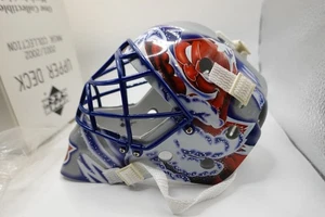 Patrick Roy Montreal 2001-2002 UPPER DECK MINI MASK COLLECTION - Very Rare! - Picture 1 of 19