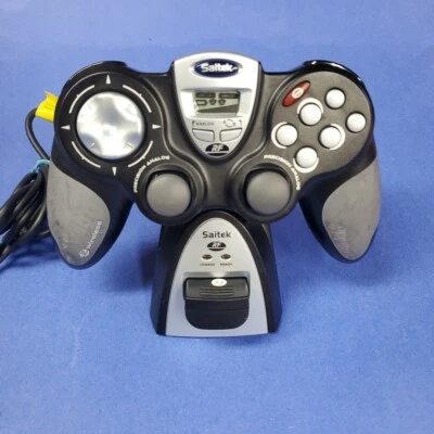 Saitek P3000 Black LCD Display Portable USB Wireless PC Gamepad Controller  - Image 1 of 4