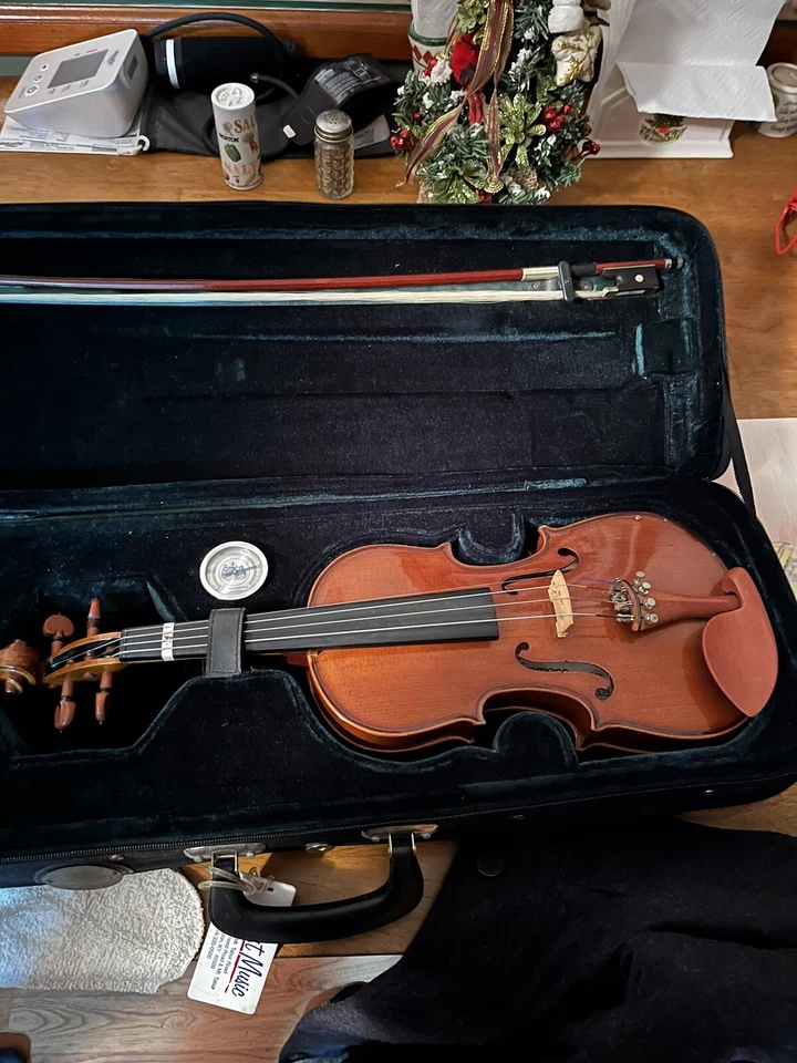 Cremona Sv-150 Premier Student Series Violin Outfit 1/2 Size