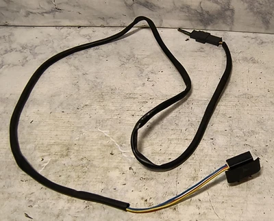 Трансформируемый верхний микропереключатель 99-03 SAAB 9-3 в багажнике для сумки для хранения 4113072 - Изображение 1 из 4