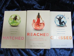1-3 KOMPLETTE BUCHREIHE "MATCHED TRILOGY" von ALLY CONDIE ** TASCHENBUCH - Bild 1 von 1