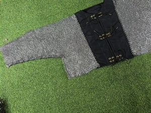 Camisa de medio cuerpo con cota de malla medieval armadura renacentista con tela de algodón negra - Imagen 1 de 5