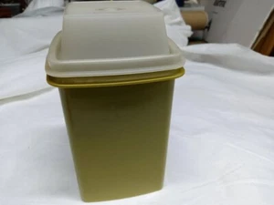 Vintage grün Tupperware Gurkenbehälter & Abtropffläche #1330-2 - Bild 1 von 6
