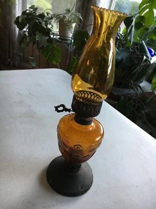 VINTAGE OIL LAMP--BROWN VINTAGE GLASS   - Picture 1 of 5