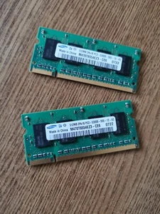SAMSUNG 2x 512MB = 1GB RAM MEMORY DDR2 2Rx8 PC2-5300S-555-12 -A3... - Picture 1 of 3