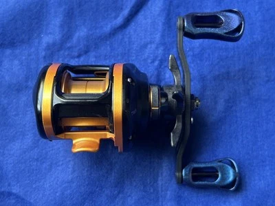 PX68 SPR liberto Pixie справа б/у работает хорошо сделано в Японии катушка Daiwa W/PE линия - Изображение 1 из 4