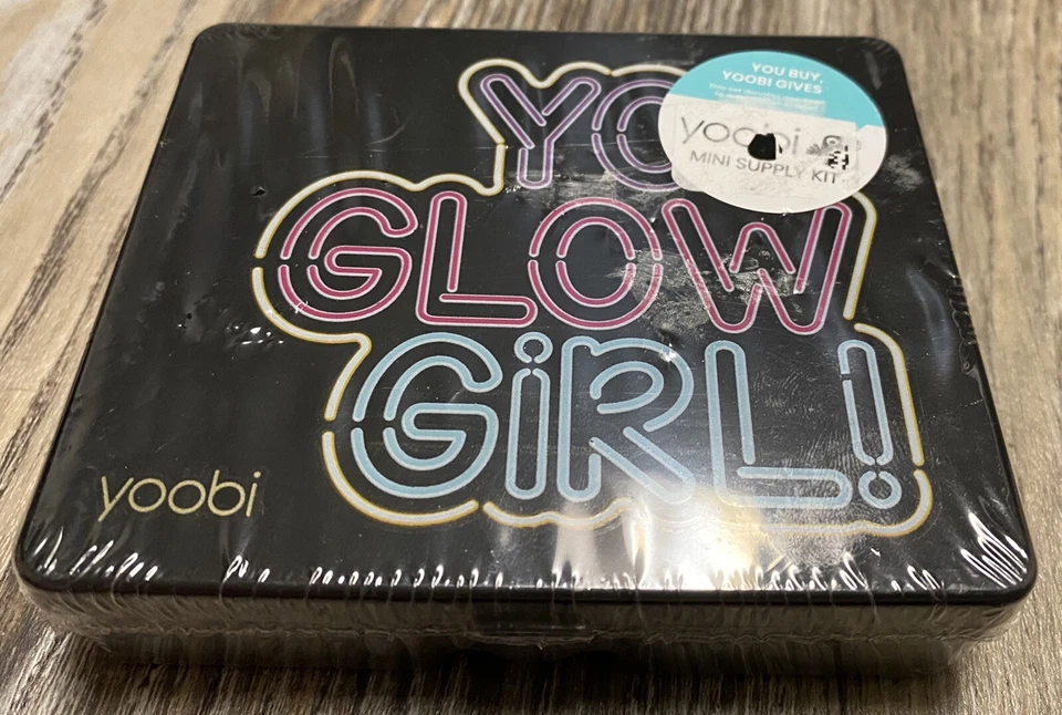 Yoobi Mini Kit de Suministros - You Glow Girl - Estuche Negro con Suministros Rosa - Sellado Foto 1 de 4