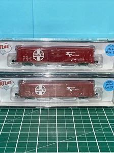 New! N-Scale Atlas 60’ Box Car 2-Pack ATSF $79.90 Make offer - Picture 1 of 8