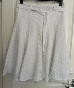 NEW LOOK White Zig Zag Pattern Flare Lined Skirt With Belt Size 12 See Descrip - Picture 1 of 10