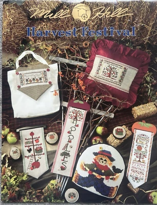 Folleto de gráficos de punto de cruz contado del festival de la cosecha Mill Hill Halloween nuevo Foto 1 de 4
