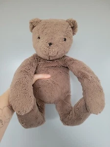 Edredón de manos Pottery Barn Kids oso de peluche juguete suave marrón gancho mediano - Imagen 1 de 5