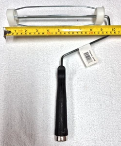 9 In. Standard Paint Roller Frame 5 wire grooved plastic handle - Picture 1 of 2