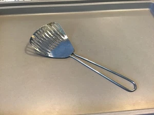 Vintage All Metal Unbranded Kitchamajig Scoop Spatula Strainer Kitchen Utensil - Picture 1 of 5