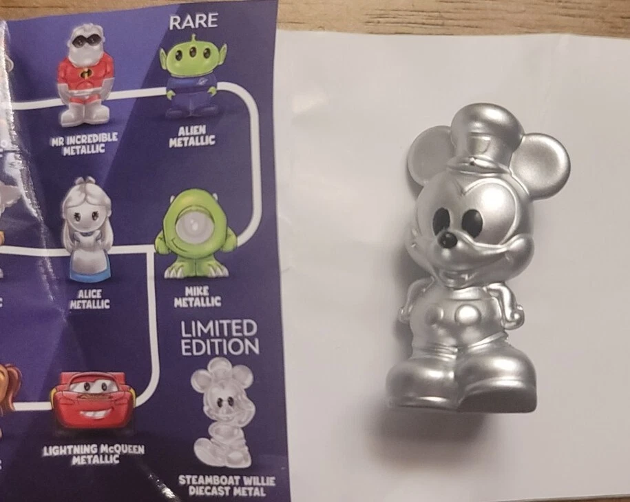 Edición Limitada Disney 100th Ooshies Steamboat Mickey Diecast Metal Foto 1 de 4