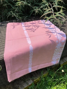 Large pink and white rectangular tablecloth, vintage, 260 x 180 cm. - Picture 1 of 11