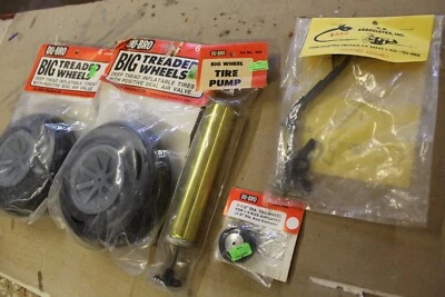 Du-Bro, 6" BIG Treaded, Inflatable Model Plane Wheels W/ Lots of extra's - Image 1 of 3