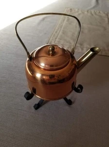 COPPER GUILD TAUNTON MA KETTLE ON STAND - Picture 1 of 6