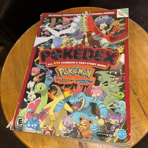 Pokémon HeartGold & SoulSilver Official Guide & Pokédex Volume 2 — w/ Poster - Picture 1 of 5