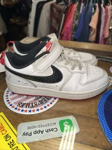 Nike Youth Kids Court Borough Low 2 Sneaker Shoes Size 2.5 Y Sparkle Swoosh - Picture 1 of 8