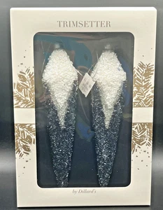 NUEVO/NUEVO EN CAJA Trimsetter de Dillard's Dos Cuentas Adornos de Hielo Blanco/Plateado/Índigo - Imagen 1 de 7
