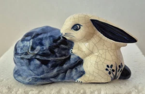 Vintage Dedham Pottery Potting Shed Bunny Figurine with Cabbage - Picture 1 of 10