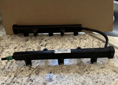 2011-2016 Dodge Grand Caravan 3.6L Fuel Rail - Image 1 of 4