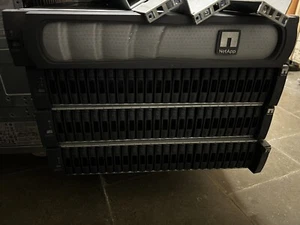 NetApp FAS2220 12xLFF 600GB + 3 Shelves 75x600gb with rails and cables - Photo 1/3