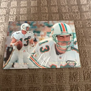 1995 Fleer Flair Preview #18 HOF Dan Marino Miami Dolphins - Foto 1 di 4