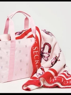 Victoria's Secret BLACK FRIDAY Bolsa Tote Rosa Brilho e Cobertor Candy Cane 2025 NOVO - Imagem 1 de 2