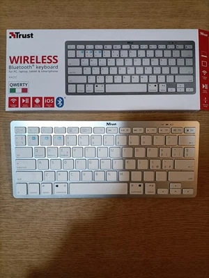 Trust Basics bluetooth keyboard it 24652 - Immagine 1 di 4
