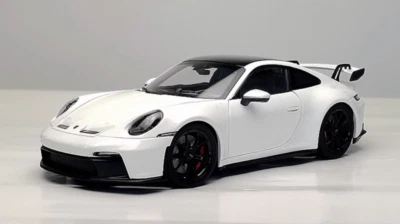Modelo de coche fundido a presión de aleación NOREV 1/18 Porsche 911 GT3 blanco Foto 1 de 4