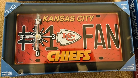 NFL KANSAS CITY CHIEFS CLOCK  SAYS #1 FAN LICENSE PLATE Cover