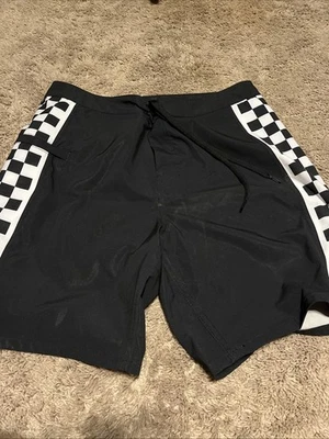 Pantalones cortos Vans talla 31 blanco y negro a cuadros Foto 1 de 3